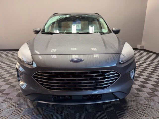Used 2021 Ford Escape Titanium w/ Titanium Elite Package AWD/4WD image 4