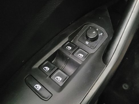 Used 2019 Volkswagen Jetta R-Line w/ R-Line Cold Weather Package FWD image 27