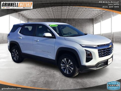 Used 2025 Chevrolet Equinox LT image 3