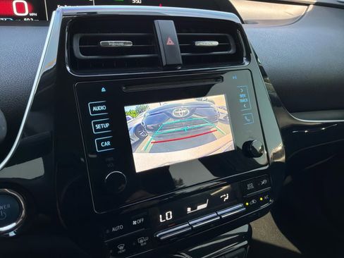 Used 2016 Toyota Prius Two FWD image 12