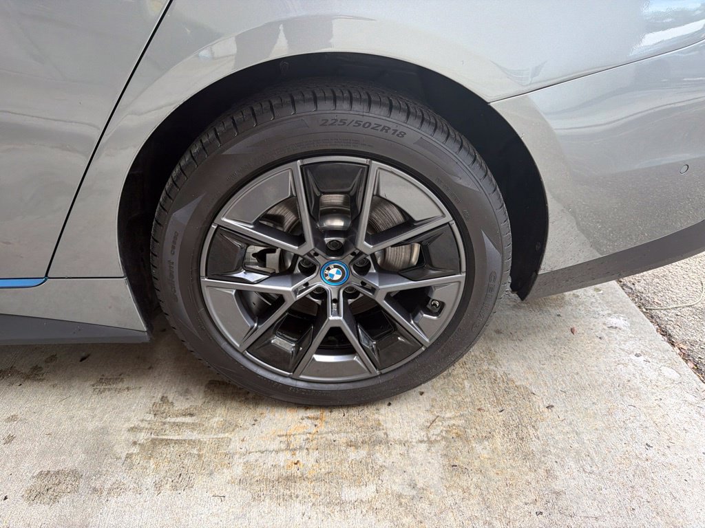 Used 2024 BMW i4 eDrive40 RWD image 21