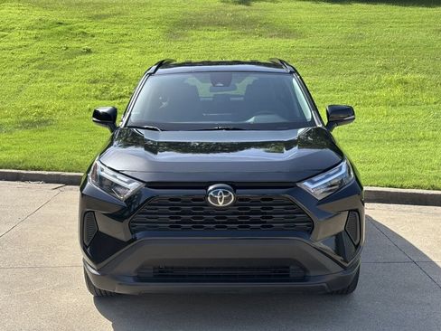 Used 2023 Toyota RAV4 XLE FWD image 7