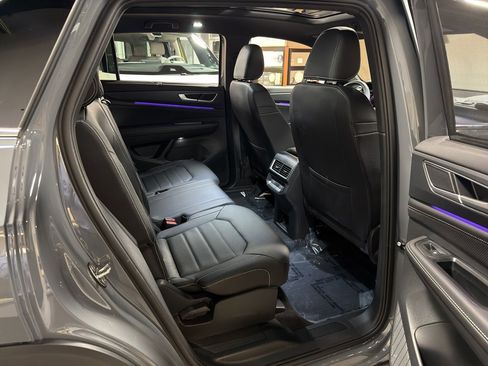 New 2026 Volkswagen Atlas Cross Sport SEL image 9