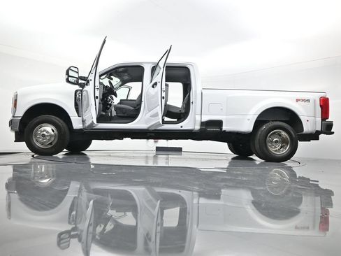 Used 2024 Ford F350 XL AWD/4WD image 55