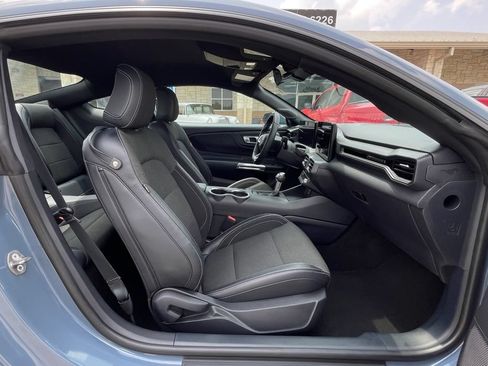 Used 2024 Ford Mustang Coupe RWD image 29