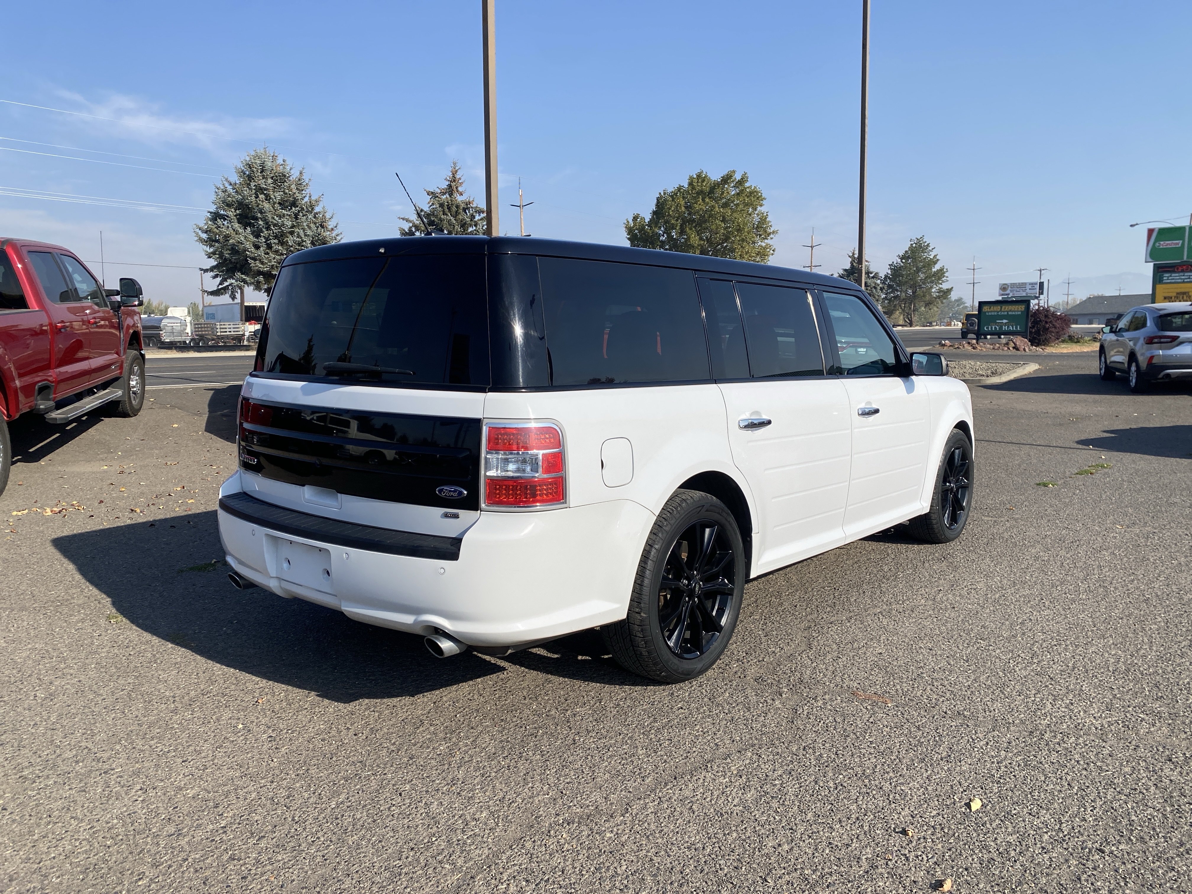 Used 2019 Ford Flex Limited w/ Limited Appearance Package AWD/4WD image 3
