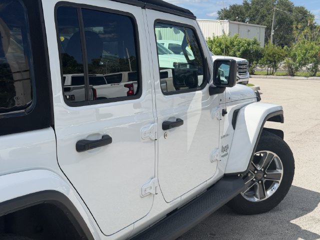 Used 2019 Jeep Wrangler Unlimited Sahara AWD/4WD image 9