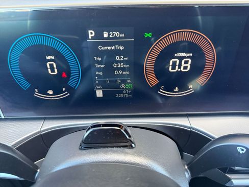 Used 2025 Hyundai Santa Fe SEL image 43