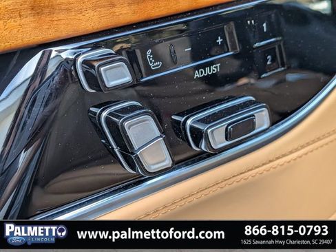 Used 2022 Jeep Grand Wagoneer Series III image 20