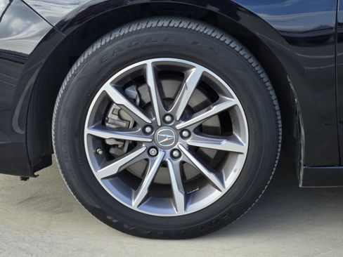 Used 2020 Acura TLX image 8