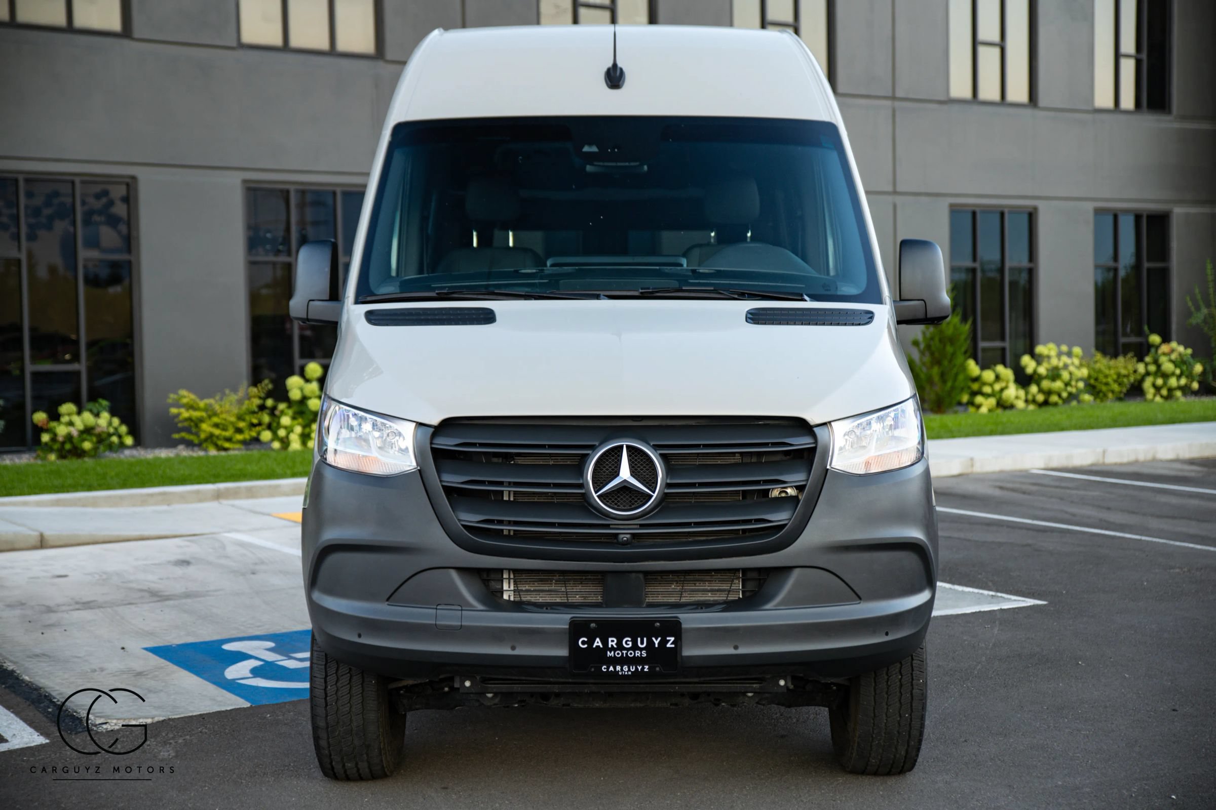 Used 2024 Mercedes-Benz Sprinter 2500 image 16