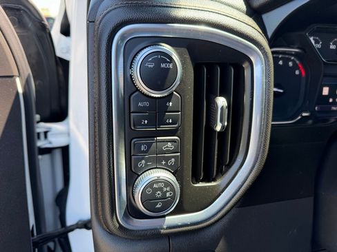 Used 2021 GMC Sierra 1500 AT4 w/ AT4 Preferred Package AWD/4WD image 21
