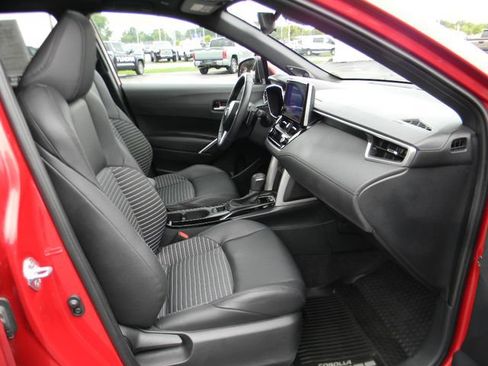 Used 2024 Toyota Corolla Cross AWD Hybrid w/ Convenience Package image 25