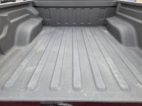 Used 2021 Jeep Gladiator Willys image 18