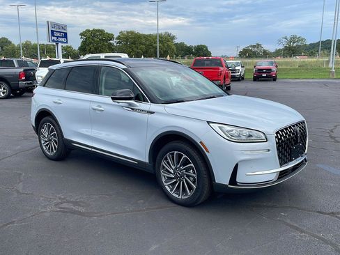 Used 2025 Lincoln Corsair Reserve AWD/4WD image 7