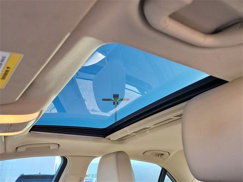 Used 2015 Mercedes-Benz E 350 4MATIC Sedan image 13