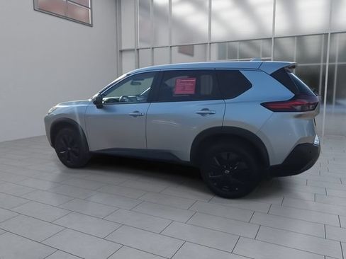 Certified 2022 Nissan Rogue SV AWD/4WD image 6