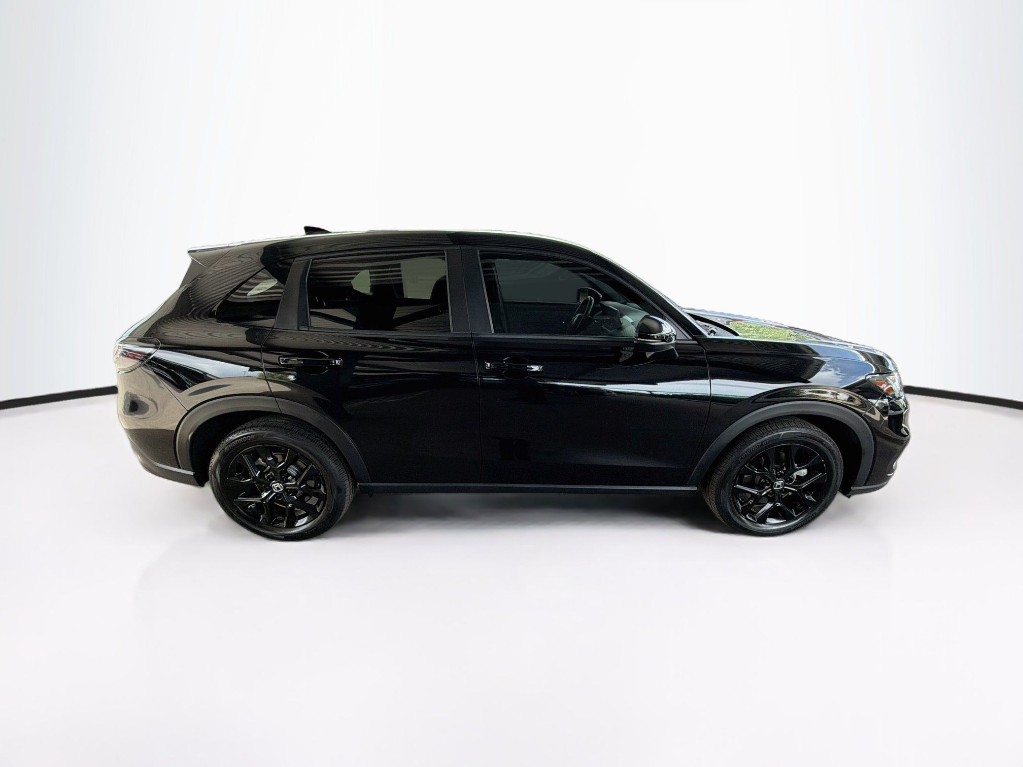 Used 2025 Honda HR-V Sport image 10