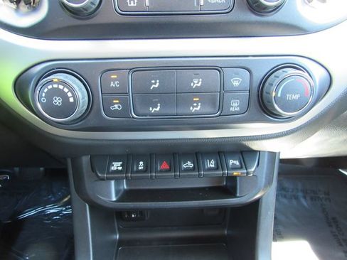 Certified 2019 Chevrolet Colorado LT w/ LT Convenience Package AWD/4WD image 22