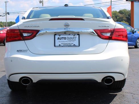 Used 2016 Nissan Maxima Platinum w/ Interior Lighting Package FWD image 5