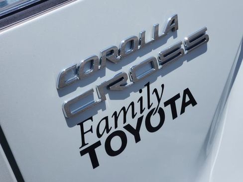 Certified 2024 Toyota Corolla Cross L AWD/4WD image 9