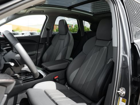 Certified 2025 Audi Q5 Premium w/ Premium Plus AWD/4WD image 23