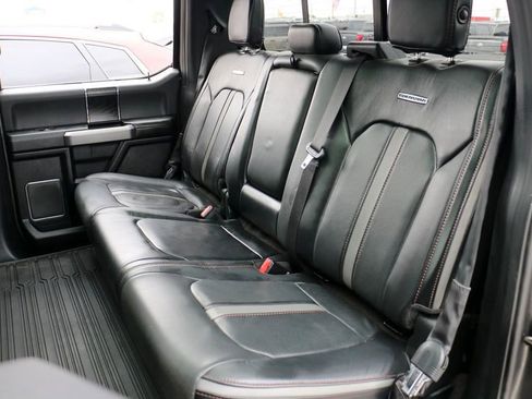 Used 2018 Ford F150 Platinum w/ Equipment Group 701A Luxury image 27