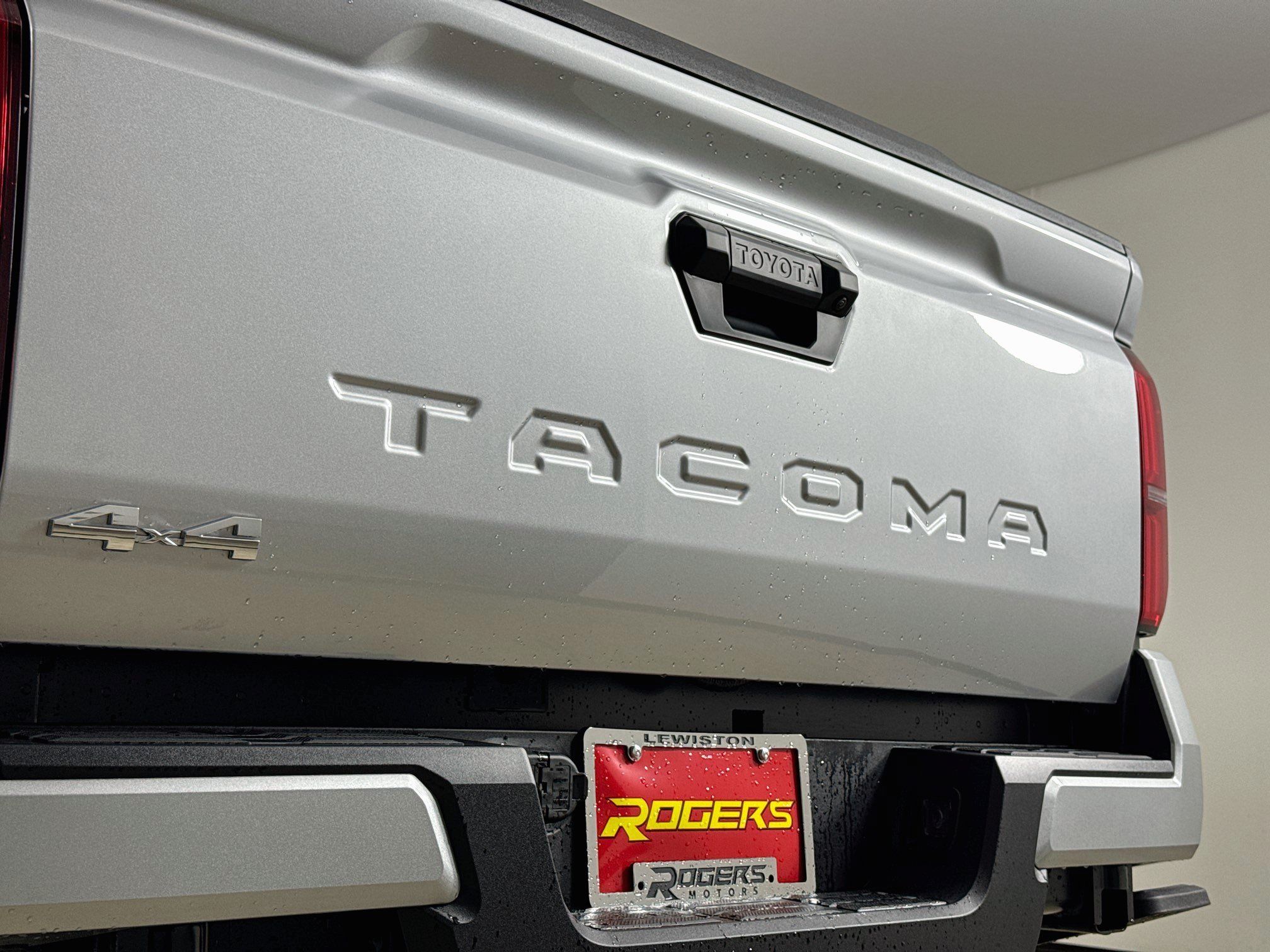 Certified 2026 Toyota Tacoma SR5 AWD/4WD image 26