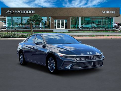 New 2026 Hyundai Elantra Sport image 11