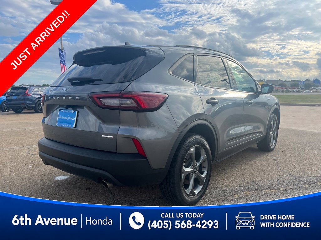 Used 2025 Ford Escape ST-Line Select AWD/4WD image 6