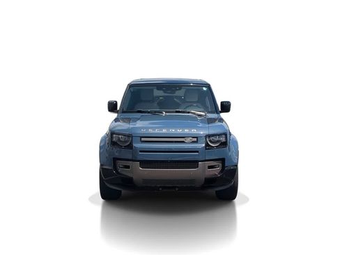 Used 2025 Land Rover Defender 110 X-Dynamic SE AWD/4WD image 3