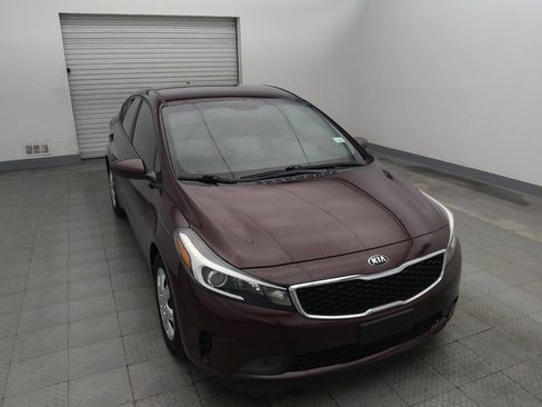 Used 2017 Kia Forte LX FWD image 14