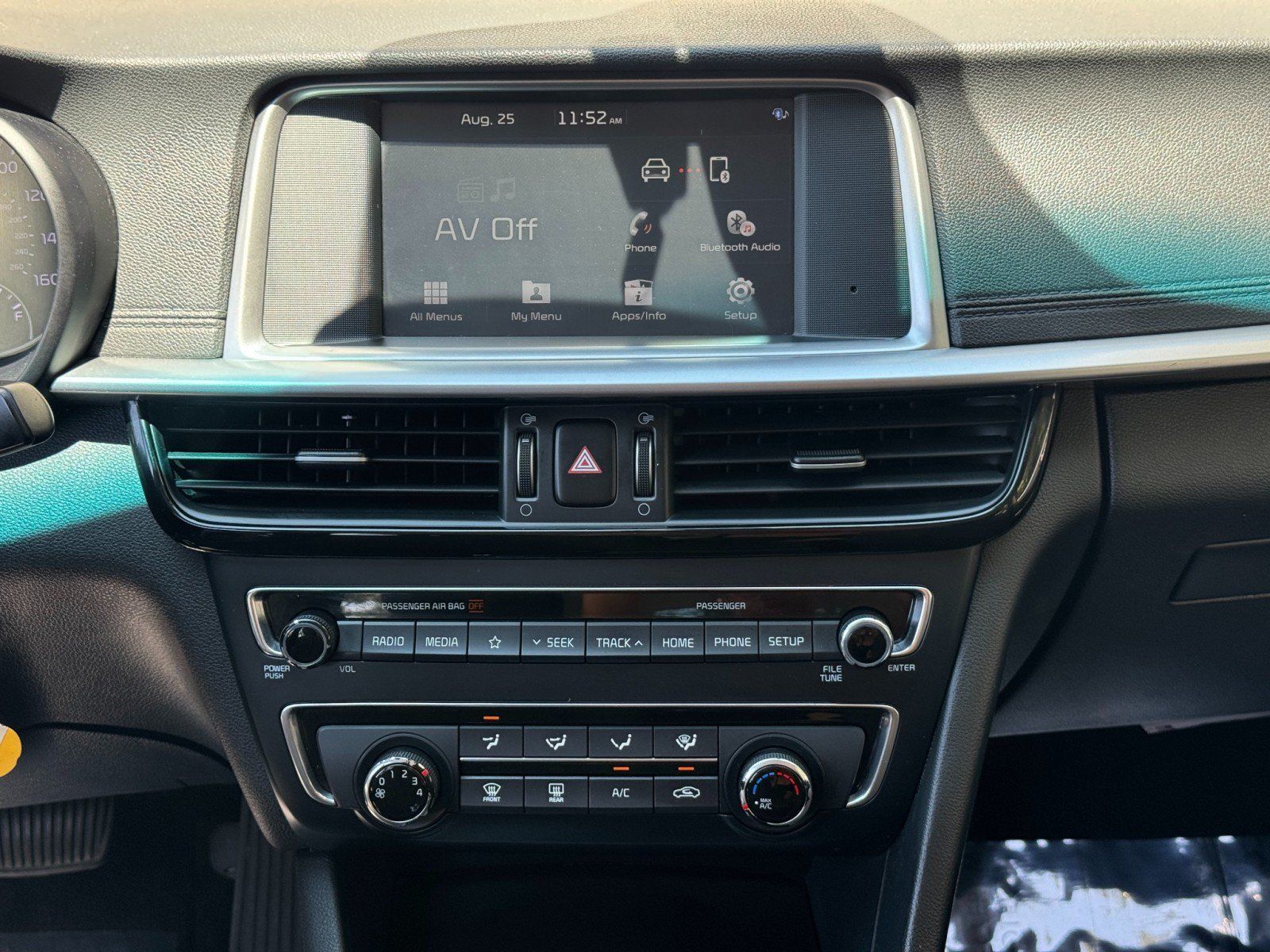 Used 2020 Kia Optima LX FWD image 21