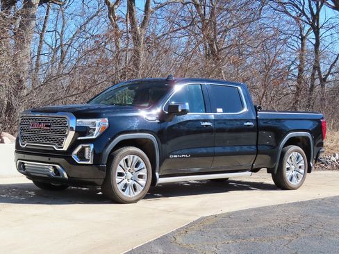 Used 2022 GMC Sierra 1500 Denali w/ Denali Reserve Package image 8