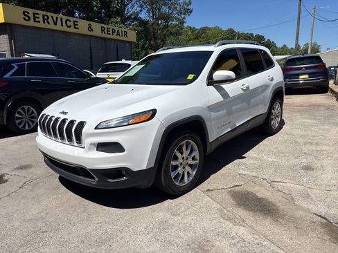 Used 2014 Jeep Cherokee Limited AWD/4WD image 2