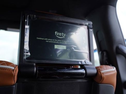 New 2026 Chrysler Pacifica Pinnacle image 25