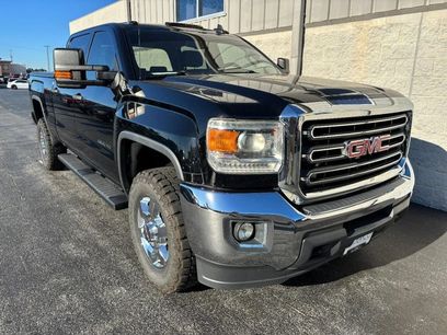 Used 2016 GMC Sierra 2500 4x4 Crew Cab w/ Sierra Convenience Package