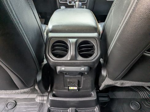 Used 2021 Jeep Wrangler Unlimited Sahara AWD/4WD image 21