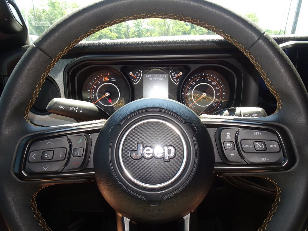 Used 2024 Jeep Wrangler Sport AWD/4WD image 17