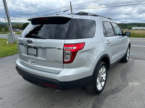 Used 2014 Ford Explorer XLT w/ Equipment Group 202A AWD/4WD image 8