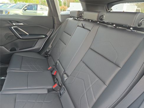 Used 2025 BMW X1 xDrive28i image 12