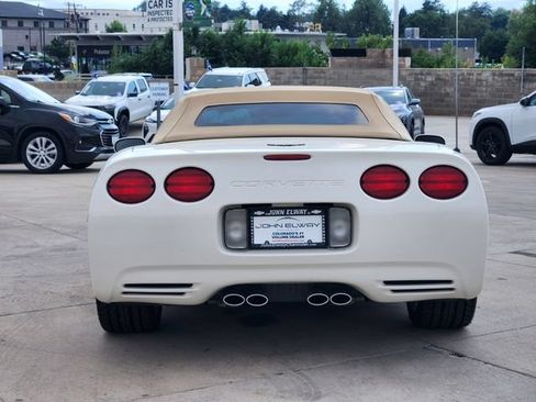 Used 2001 Chevrolet Corvette Convertible w/ Preferred Equipment Group2 RWD image 6
