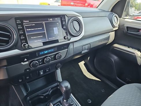 Used 2022 Toyota Tacoma SR5 w/ Technology Package RWD image 21