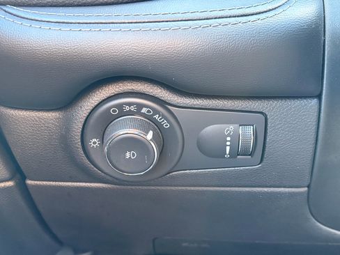 Used 2021 Dodge Durango GT image 19