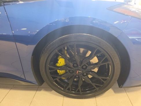 Used 2023 Chevrolet Corvette Stingray Convertible w/ Z51 Performance Package image 11