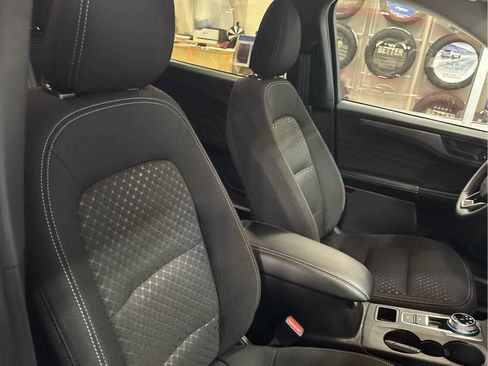 New 2025 Ford Escape Active w/ Tech Pack #1 image 36