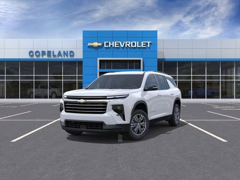 New 2026 Chevrolet Traverse LT FWD image 8