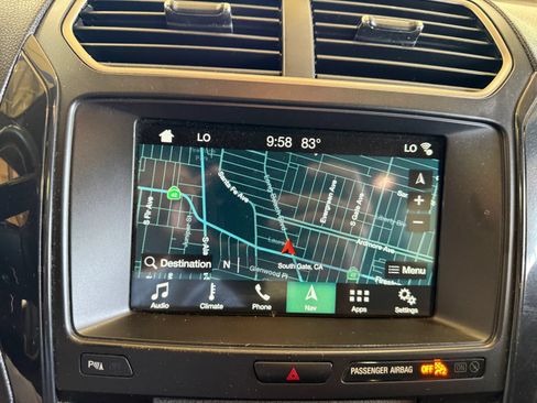 Used 2018 Ford Explorer XLT w/ Equipment Group 202A FWD image 19