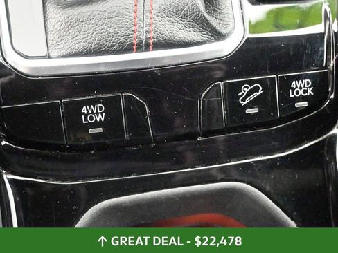 Used 2025 Jeep Compass Trailhawk w/ Trailer Tow Group image 31