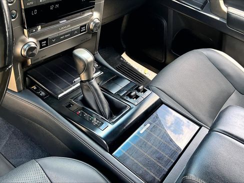 Used 2020 Lexus GX 460 Premium w/ Premium Package AWD/4WD image 17
